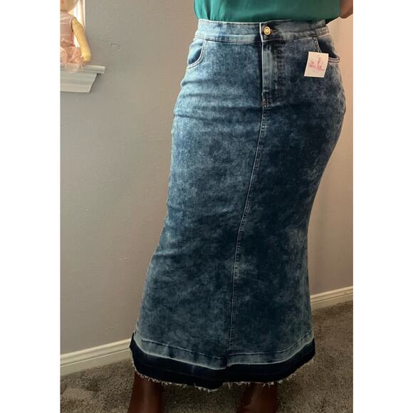 “HAGAR” Medium Wash Blue Jean Long Skirt XL (size 42) - Picture 1 of 16